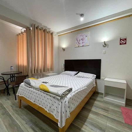 Paris Senlis Hostel Plus Chimbote Room photo